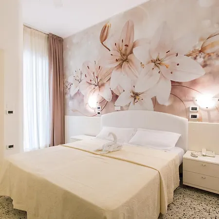 Sirena Boutique Hotel 3*