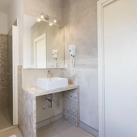 Sirena Boutique 3*