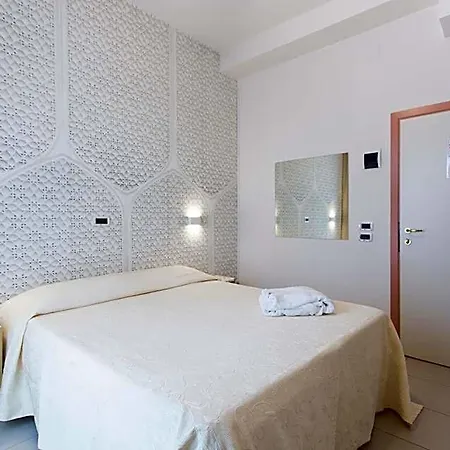 Hotel Sirena Boutique 3*