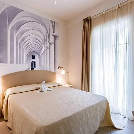 Sirena Boutique 3*