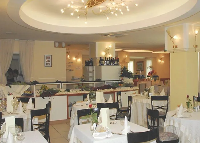 Sirena Boutique Hotel 3*