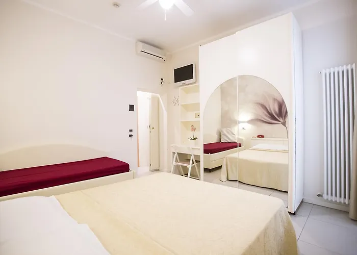 Sirena Boutique Hotel 3*